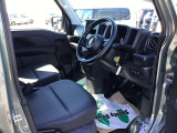 それぞれの分野のプロがお車の悩みや疑問に親身になって対応させていただきます。
