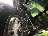 お車を安心してお乗りいただく為には、足回りの定期点検が欠かせません。サービスサポート(有償保証)では無料点検もご提供しており、安心のカーライフをお過ごしいただけるサポート体制が整っています。