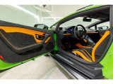 Orange CCB brakes calipersMatt Black Roof rails Style package - Grigio Titans mattSport seats (bi-shell) Cupholder and Smoker package (Apple CarPlay & Android Auto)Rear view camera