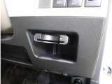 ETC車載器付き☆ セットアップ作業もご依頼いただければご納車までに行います!納車当日から有料道路をご利用いただけます♪