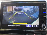 ★バックモニター搭載★ バック時目視しにくいクルマの周囲をカメラで映し出し、安全・安心駐車をサポート♪バックの苦手な方も後ろがハッキリ見えるので安心です☆