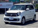 雨の日は中古車は選びにくいですよね。でも当店なら安心です。電話予約を頂ければ屋根下へ移動させて頂きます。雨でもじっくりご検討いただけます。