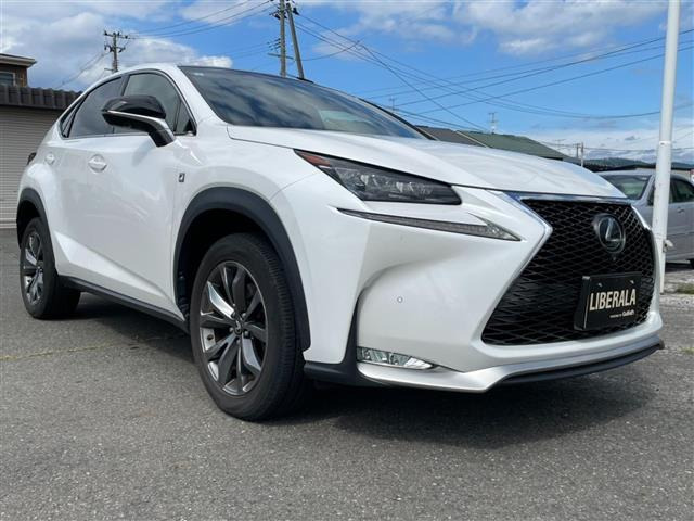 NX 200t Fスポーツ 本革シート サンルーフ