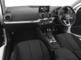 指定工場で車検までご対応可能。6ベイを完備したサービス工場を併設し、快適なAudiライフをサポートします。詳しくは0078-6002-900146中古車スタッフまで