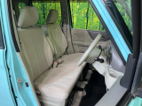 運転席シート廻りは使用感も少なく、良好な状態となっています。丁寧に使われていたことがよくわかりますね。