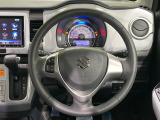 【純正革巻きステアリング】上質な革を使用することで、手にしっかり馴染みとても運転しやすいハンドルです♪