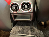総在庫で600台ほどの取り扱いがございます。弊社デモカー使用の車両やメーカー使用の車両などもご紹介ができます。