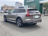 V60クロスカントリー B5 AWD プロ 4WD 4WD 本革シート