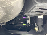 お車を安心してお乗りいただく為には、足回りの定期点検が欠かせません。サービスサポート(有償保証)では無料点検もご提供しており、安心のカーライフをお過ごしいただけるサポート体制が整っています。