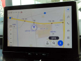ディスプレイオーディオを装備。スマホとクルマをつなぐことで、これまでのナビに加えて、いろんなサービスが楽しめます。