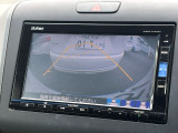 バックカメラのお写真です。駐車が苦手な方でも楽に駐車が行えますね♪
