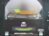 駐車するとき、後ろのスペースがどれくらいあるかわからず、うまく停められない・・なんてことを防ぐ、バックカメラを装備。 後退運転が安心して行えます。