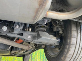 お車を安心してお乗りいただく為には、足回りの定期点検が欠かせません。サービスサポート(有償保証)では無料点検もご提供しており、安心のカーライフをお過ごしいただけるサポート体制が整っています。