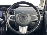 【純正革巻きステアリング】上質な革を使用することで、手にしっかり馴染みとても運転しやすいハンドルです♪
