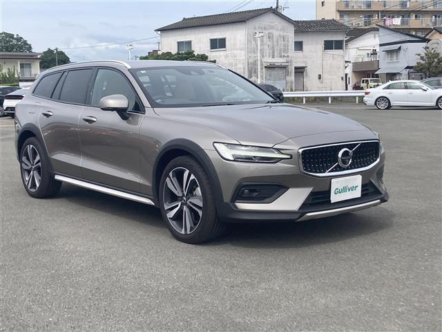 V60クロスカントリー B5 AWD プロ 4WD 4WD 本革シート