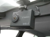 【ドラレコ搭載車】今や必需品のドライブレコーダー搭載車です。万が一のトラブルのときにも役に立つドライブレコーダーを装備しています。側面衝突や幅寄せ・割り込み対策に!