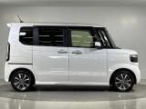 納車前には、当社メカニックによる『プロの視点』で、安全かつ安心して気持ちよくお乗りいただける整備を行います。尚、お車によっては別途追加部品をご相談させて頂く事もございます。詳しくはスタッフまで。