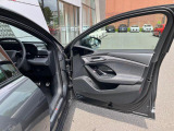 ドアを開けると上質で上品な室内空間が広がり細部までこだわったAudiデザイン性と、物づくりのこだわりを感じて頂けます。詳しくは0078-6002-900146中古車スタッフまで