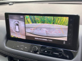 【アラウンドビューモニター】専用のカメラにより、上から見下ろしたような視点で360度クルマの周囲を確認することができます☆死角部分も確認しやすく、狭い場所での切り返しや駐車もスムーズに行えます。