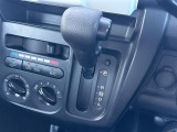 【 シフト 】スムーズなシフトチェンジで快適にお車を操縦していただけます!//