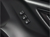 運転席のシートポジションメモリー機能は、登録済みの運転者と交代しても、シートポジションの変更の手間がかかりません。