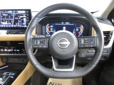 運転が楽しくなる明るく開放的な運転席まわりです。プロパイロットで高速など運転支援で疲れを軽減してくれます!