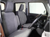 広さと安心を両立した、快適運転空間です。