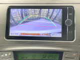 【バックカメラ】駐車時に後方がリアルタイム映像で確認できます。大型商業施設や立体駐車場での駐車時や、夜間のバック時に大活躍!運転スキルに関わらず、今や必須となった装備のひとつです!