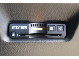 ETC2.0の車載機搭載です!!ETCカードを挿入すれば料金所はノンストップで通過できます。ETC限定の割引や、高速道路の情報提供サービスを利用できます♪