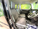 運転席シート廻りは使用感も少なく、良好な状態となっています。丁寧に使われていたことがよくわかりますね。