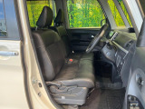 運転席シート廻りは使用感も少なく、良好な状態となっています。丁寧に使われていたことがよくわかりますね。