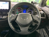 【レーダークルーズコントロール】高速道路での長距離走行が楽に!!自動で速度を保つクルーズコントロールが、衝突軽減システムと連携し、前方の車両を感知して車間を保つように速度調節してくれます!!