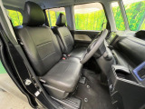 運転席シート廻りは使用感も少なく、良好な状態となっています。丁寧に使われていたことがよくわかりますね。