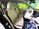 運転席シート廻りは使用感も少なく、良好な状態となっています。丁寧に使われていたことがよくわかりますね。