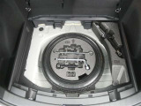 スペアタイヤ付きです!車に常時装備することで、もしもの時の備えとしてすごく安心です♪