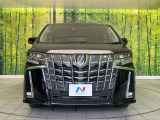 弊社では、全車『修復歴なし』のお車のみ取り扱っております。専任バイヤーによる厳選した仕入れの後、入庫後の車両チェックを行い、ネクステージが認定した高品質な中古車をご提供しております。