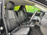 運転席シート廻りは使用感も少なく、良好な状態となっています。前オーナー様が丁寧に使っていたことがよくわかりますね。