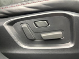 【パワーシート】スイッチ一つで簡単にシートの微調整が可能!電動だから力もいりません!快適なシートポジションにセットして、快適なドライブをお楽しみください。
