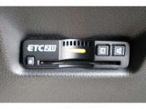 ETC2.0の車載機搭載です!!ETCカードを挿入すれば料金所はノンストップで通過できます。ETC限定の割引や、高速道路の情報提供サービスを利用できます♪