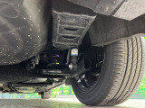 お車を安心してお乗りいただく為には、足回りの定期点検が欠かせません。サービスサポート(有償保証)では無料点検もご提供しており、安心のカーライフをお過ごしいただけるサポート体制が整っています。