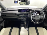 UX 250h Fスポーツ 4WD 本革シート