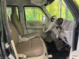 運転席シート廻りは使用感も少なく、良好な状態となっています。丁寧に使われていたことがよくわかりますね。