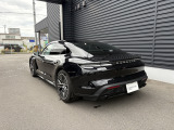 タイカン ターボ 4+1シート 4WD 
