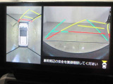 パノラミックビューモニター付きです。車両を上から見たような映像をディスプレイオーディオ画面に表示。運転席からの目視だけでは見にくい、車両周辺の状況をリアルタイムでしっかり確認できます。