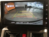 バックガイドモニターで、後方を確認しながら安心して駐車することができます。運転初心者も熟練者も必須の機能ですよ!