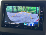 【バックカメラ】駐車時に後方がリアルタイム映像で確認できます。大型商業施設や立体駐車場での駐車時や、夜間のバック時に大活躍!運転スキルに関わらず、今や必須となった装備のひとつです!