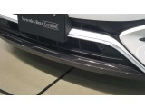 パノラミックスライディングルーフ・・・車速に応じて最適なチルト角に調整する3ステージの自動チルト制御機構が備わっています。挟み込み防止機能付き
