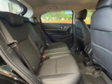 後部座席も気になるようなキズ・汚れやへたり等、大きなダメージはなく、良好な状態です。