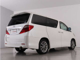 当店では、厳選された車両のみ展示しております。アルファード・ヴェルファイアに特化した専門店ならではの豊富な在庫の中から、お気に入りの一台をお探しください!