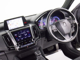 ヘッドアップディスプレイ(HUD)付!、フロントウインドウガラスに運転支援システムの作動状況や走行に関するさまざまな情報を表示することができます。
